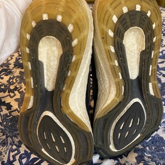 Adidas Ultraboost - Picture 5 of 8